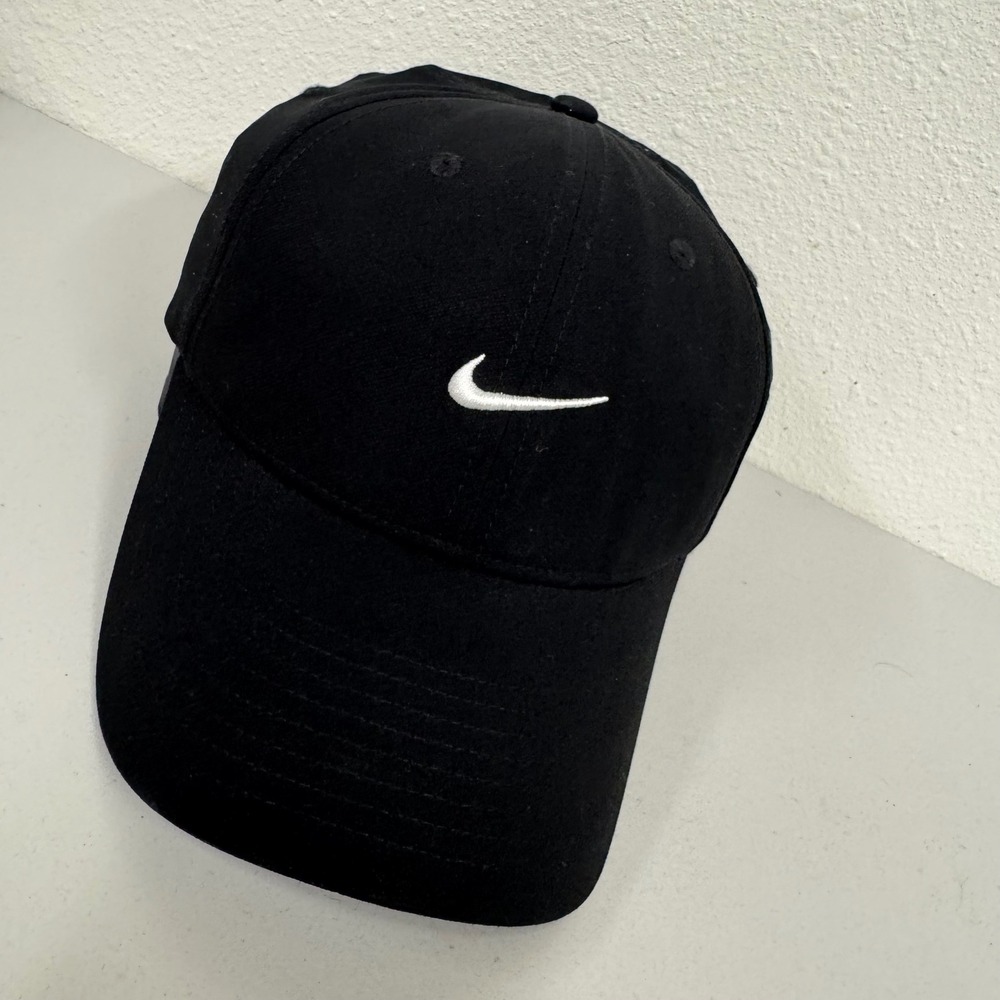 Nike Dri-Fit Club Cap Black Embroidered Swoosh Men's M L Baseball Hat
